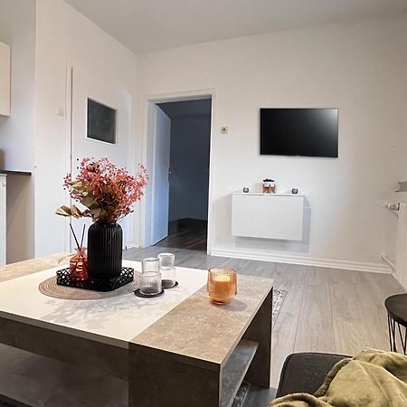 Flattyone Ruhrgebiet - Schlafkomfort Und Anbindung - Neu Renoviert 波鸿 外观 照片