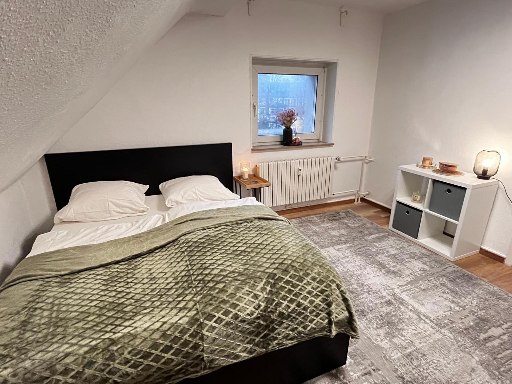 Flattyone Ruhrgebiet - Schlafkomfort Und Anbindung - Neu Renoviert 波鸿 外观 照片