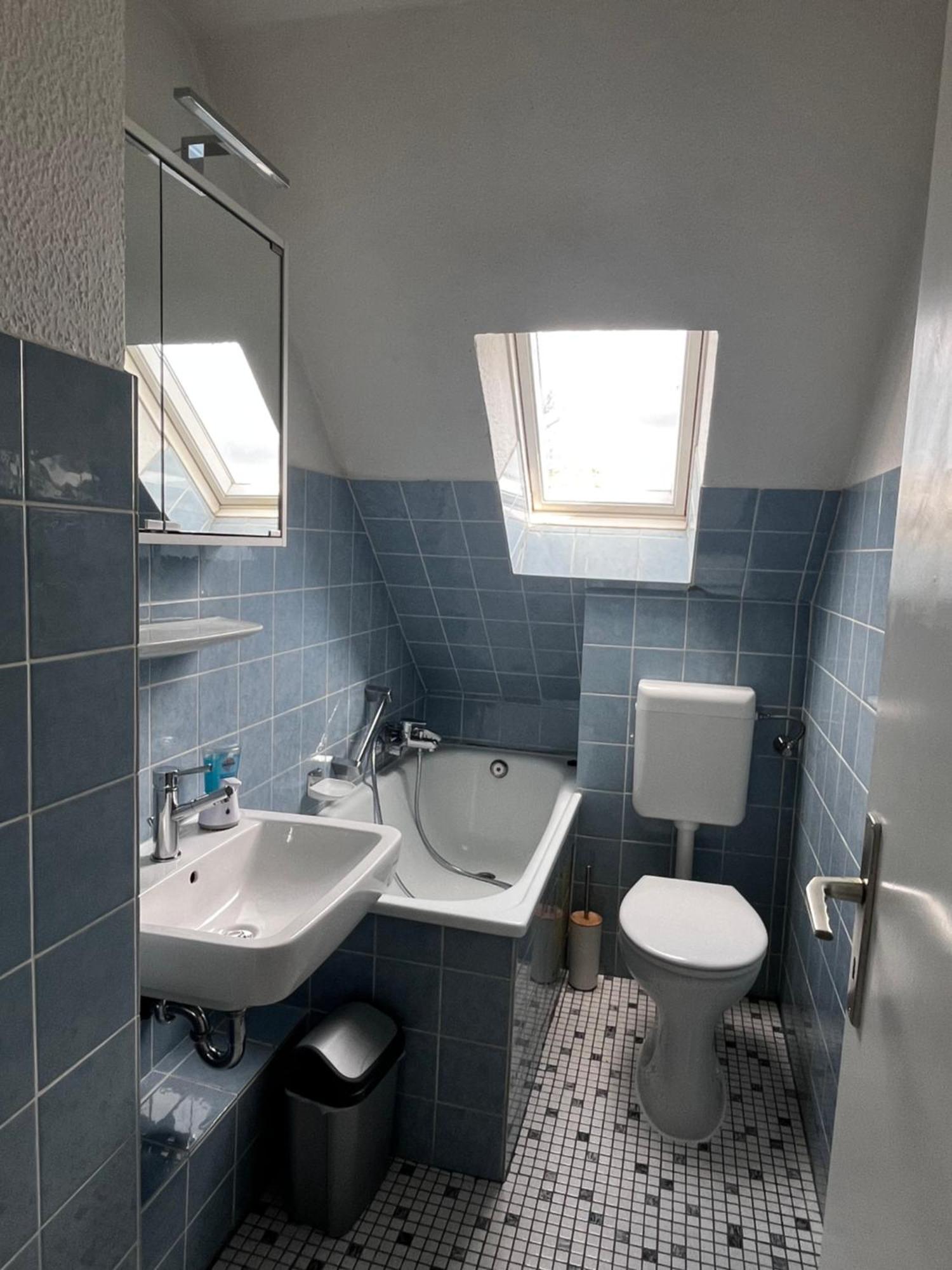 Flattyone Ruhrgebiet - Schlafkomfort Und Anbindung - Neu Renoviert 波鸿 外观 照片